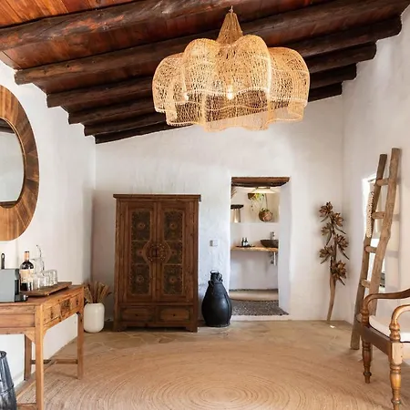 컨트리하우스 Sastre Santa Gertrudis (Ibiza)